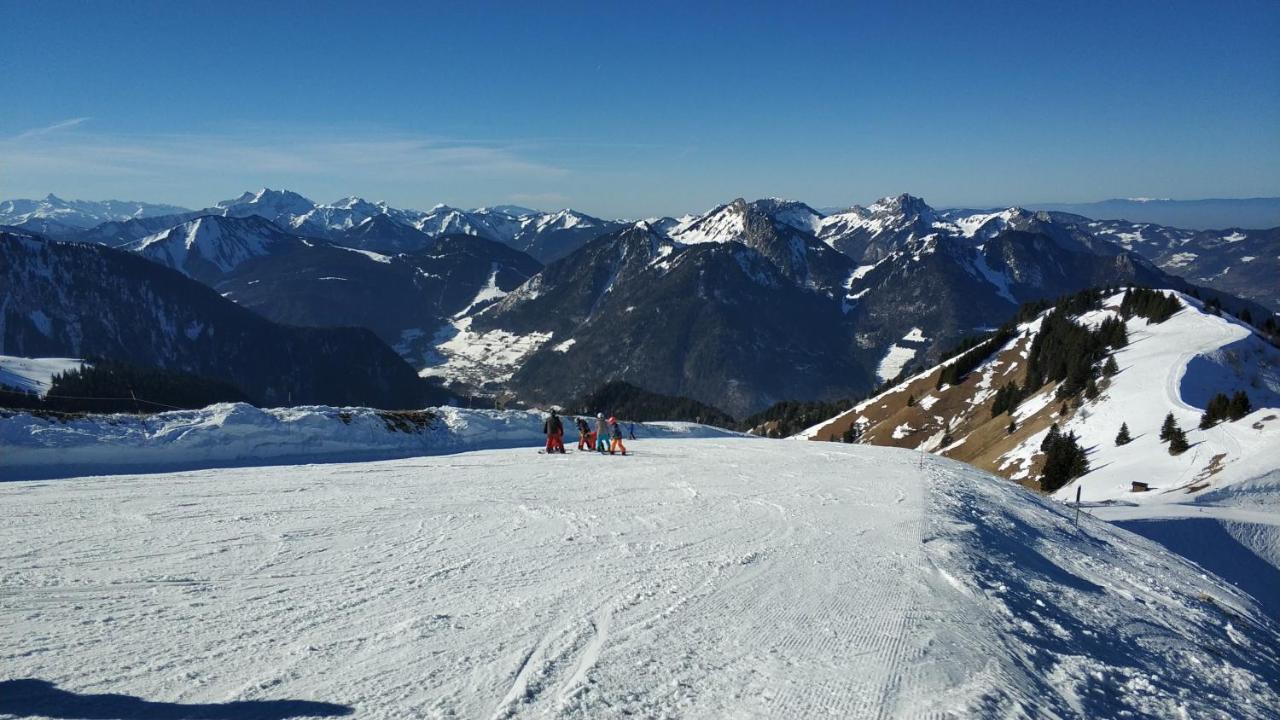 Appartement T2 A Bernex Avec Wifi, Vue Sur Montagne Exterior foto